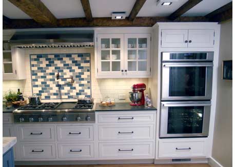 Mullet Cabinet Helps Restore Revolutionary War Era Home