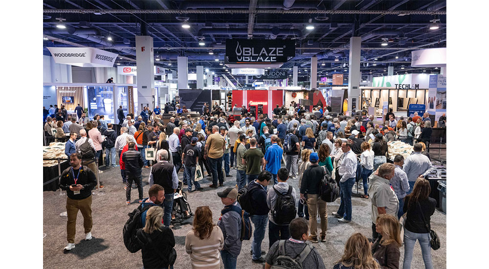 kbis attendees on show floor