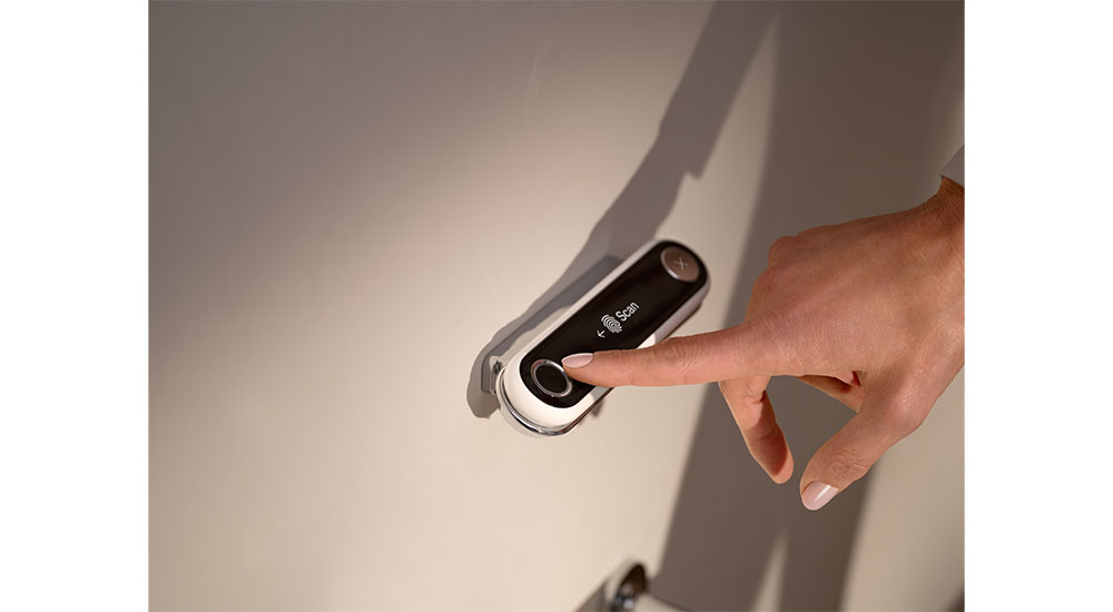 kohler health dekoda fingerprint scan