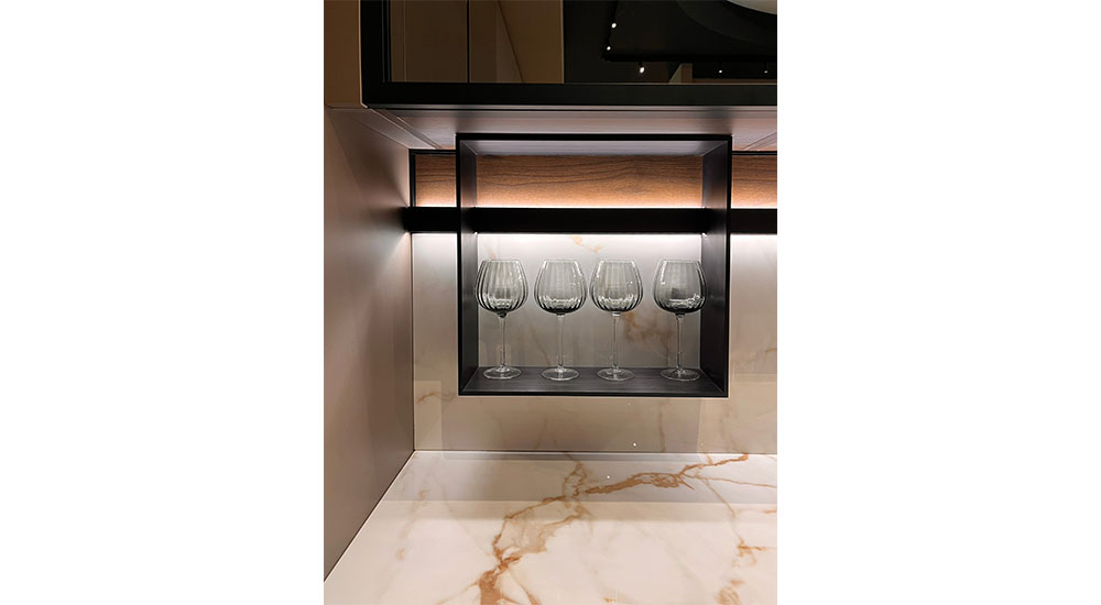eurocucina kitchen backsplash storage with lighting