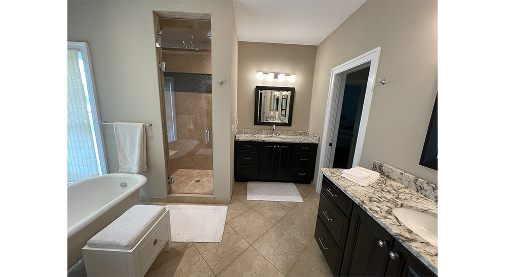 Before & After: Before Bathroom