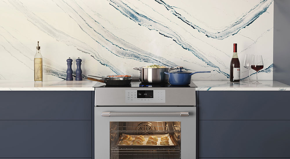Thermador 30-in. Masterpiece Induction Slide-in Range Blue