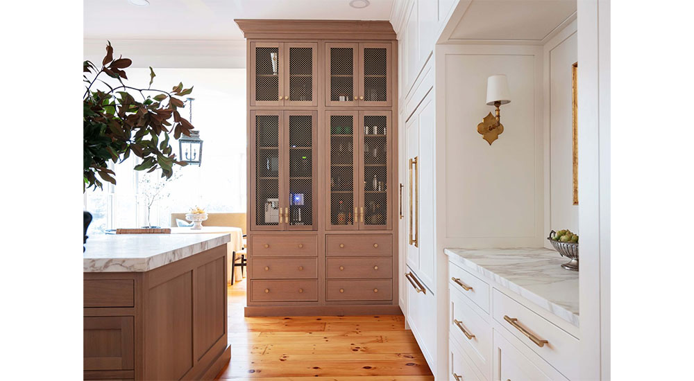 custom cabinetry with crown molding