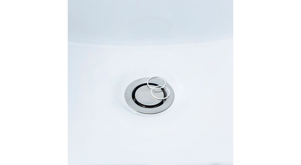 closed drain with jewelry